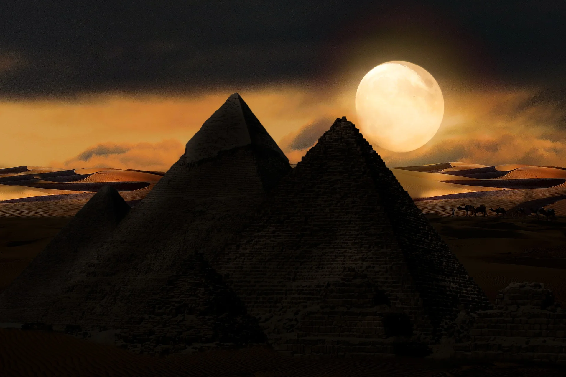 volle maan bij piramides