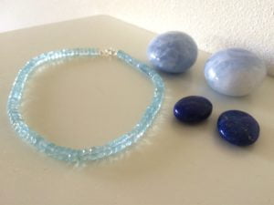 edelstenen topaas lapis lazuli en calciet